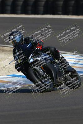 media/Sep-21-2025-TrackDaz (Sun) [[277c75b276]]/C Group/240pm (Turn 6)/